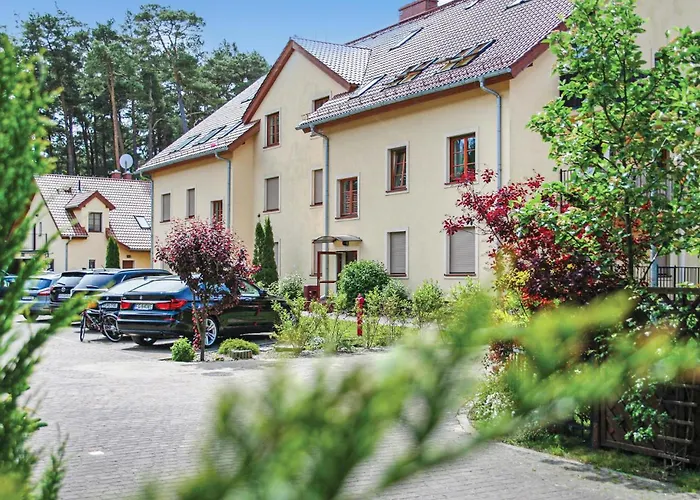 Lägenhet Beautiful In Pobierowo